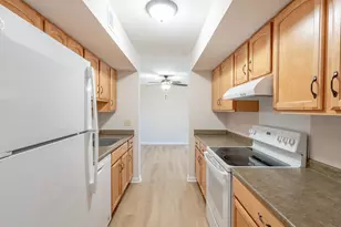 530 Shorely Dr, Barrington, IL 60010 - Photo 5