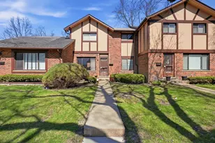 18W274 Kirkland Ln, Villa Park, IL 60181 - Photo 1