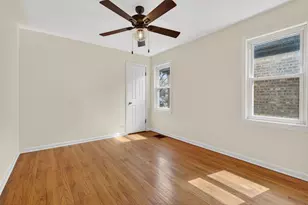 10552 S Troy St, Chicago, IL 60655 - Photo 13