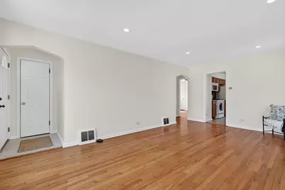 10552 S Troy Street, Chicago, IL 60655 - Photo 5