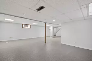 10552 S Troy St, Chicago, IL 60655 - Photo 21