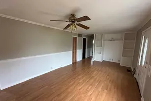 407 Laurel Ave, Romeoville, IL 60446 - Photo 11