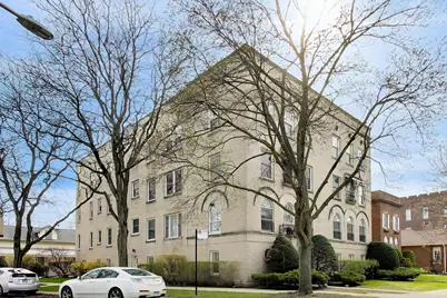 2041 W Farwell Avenue #2E, Chicago, IL 60645 - Photo 1