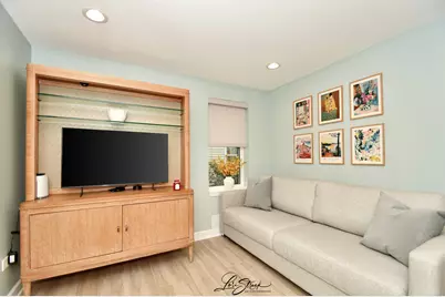 635 E Prairie Avenue, Lombard, IL 60148 - Photo 11