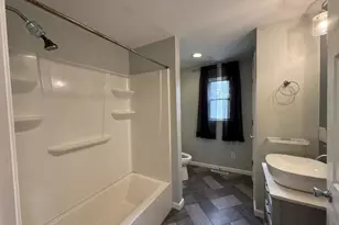 111 E Peach St, Centralia, IL 62801 - Photo 27