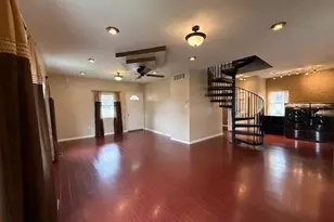 111 E Peach St, Centralia, IL 62801 - Photo 17