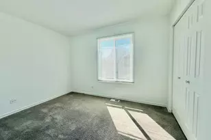 1363 Andover Dr, Aurora, IL 60504 - Photo 7