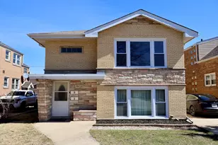 9721 S Albany Ave, Evergreen Park, IL 60805 - Photo 1