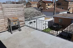 9721 S Albany Ave, Evergreen Park, IL 60805 - Photo 17