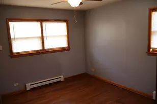 9721 S Albany Ave, Evergreen Park, IL 60805 - Photo 13