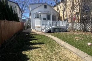 2221 N 73rd Ct, Elmwood Park, IL 60707 - Photo 13