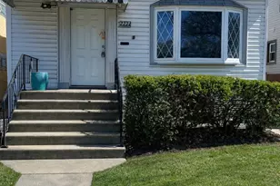 2221 N 73rd Ct, Elmwood Park, IL 60707 - Photo 1