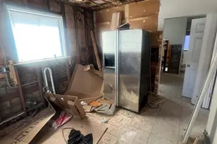 2221 N 73rd Ct, Elmwood Park, IL 60707 - Photo 3