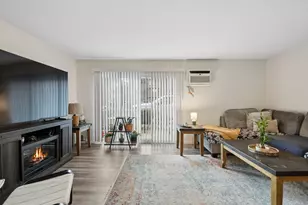 10820 Kilpatrick Ave, Oak Lawn, IL 60453 - Photo 3