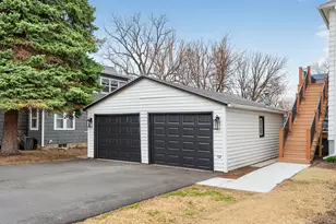 305 W Exchange St, Sycamore, IL 60178 - Photo 21