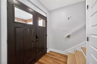 305 W Exchange St, Sycamore, IL 60178 - Photo 5