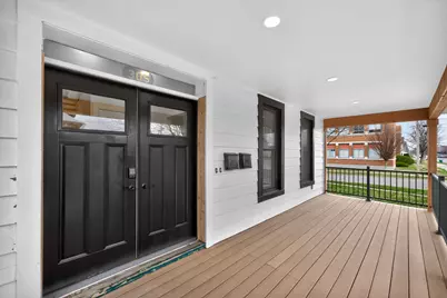 305 W Exchange Street #B, Sycamore, IL 60178 - Photo 3