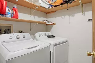 714 Division St, South Elgin, IL 60177 - Photo 11