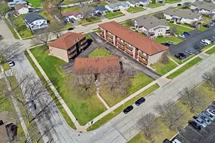 714 Division St, South Elgin, IL 60177 - Photo 13