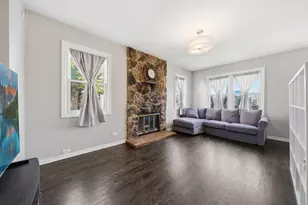 447 Thorndale Ct, Buffalo Grove, IL 60089 - Photo 3