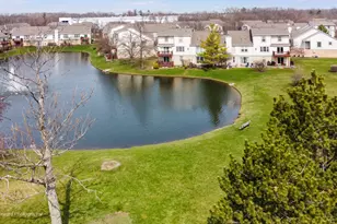 2737 Cameron Ct, Darien, IL 60561 - Photo 3