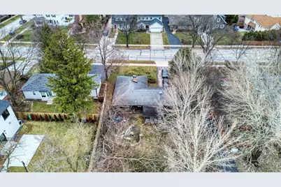 270 E Saint Charles Road, Elmhurst, IL 60126 - Photo 9