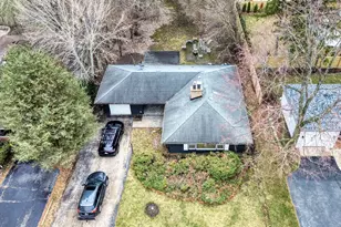 270 E St Charles Rd, Elmhurst, IL 60126 - Photo 11