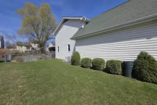 358 Westgate Terrace, Streamwood, IL 60107 - Photo 37