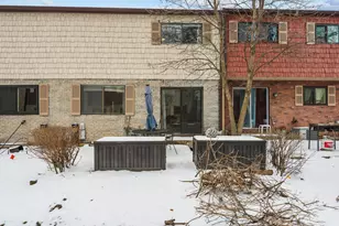 1528 Chippewa Trail, Wheeling, IL 60090 - Photo 3