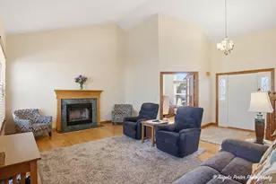 276 Shipland Dr, Crystal Lake, IL 60014 - Photo 15