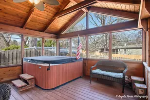 276 Shipland Dr, Crystal Lake, IL 60014 - Photo 9