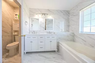 252 Balmoral Ct, Glendale Heights, IL 60139 - Photo 27