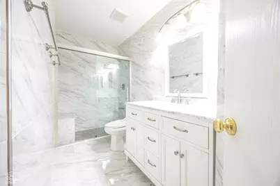 252 Balmoral Court, Glendale Heights, IL 60139 - Photo 19