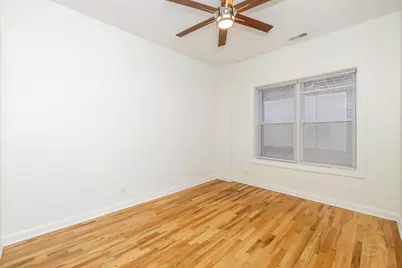 6711 S Paxton Avenue, Chicago, IL 60649 - Photo 11