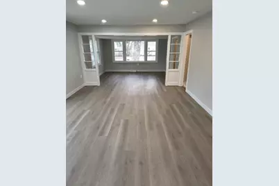 1803 Riverside Drive, McHenry, IL 60050 - Photo 9