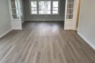 1803 Riverside Dr, McHenry, IL 60050 - Photo 9