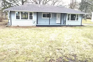 1803 Riverside Dr, McHenry, IL 60050 - Photo 1