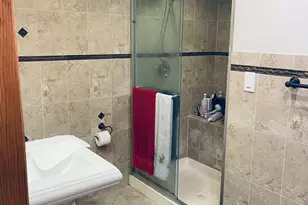 8925 Oriole Ave, Morton Grove, IL 60053 - Photo 15