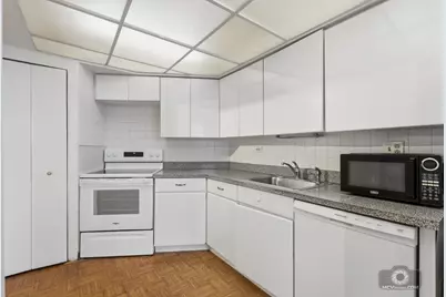 3925 Triumvera Drive #10B, Glenview, IL 60025 - Photo 7