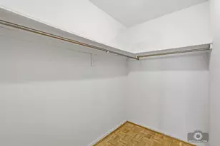 3925 Triumvera Dr, Glenview, IL 60025 - Photo 13