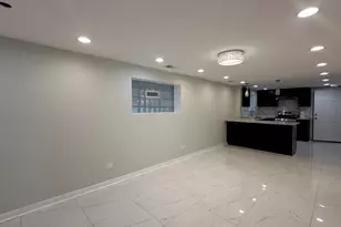 5405 N Campbell Ave, Chicago, IL 60625 - Photo 3