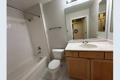 1000 N Kingsbury Street #104, Chicago, IL 60610 - Photo 7