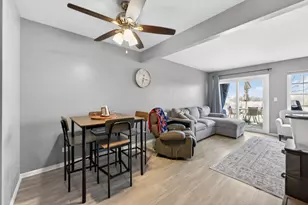 842 N Tamarac Blvd, Addison, IL 60101 - Photo 9