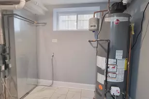 [Address not provided], Maywood, IL 60153 - Photo 19