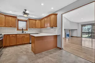 8150 Brookside Dr, Palos Park, IL 60464 - Photo 11