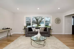 530 Cumberland Trail, Elgin, IL 60123 - Photo 7