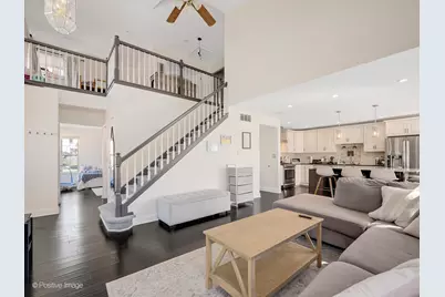 210 Stoneybrook Lane, Bloomingdale, IL 60108 - Photo 3