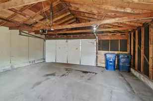 14129 S Hoxie Ave, Burnham, IL 60633 - Photo 23