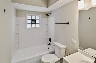 14129 S Hoxie Ave, Burnham, IL 60633 - Photo 19