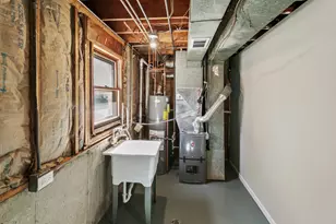 14129 S Hoxie Ave, Burnham, IL 60633 - Photo 17